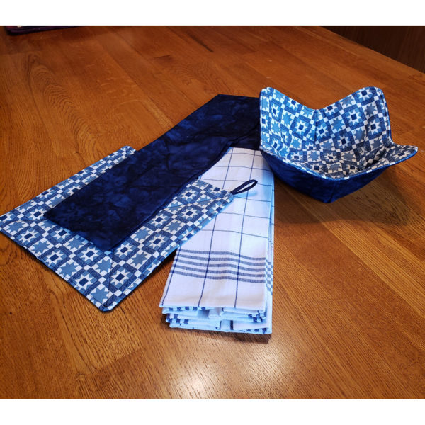 blue quilt kitchen set